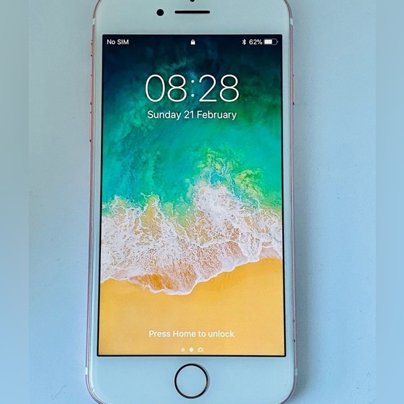 iPhone 7 plus (metallic gold) - Picture 2 of 2